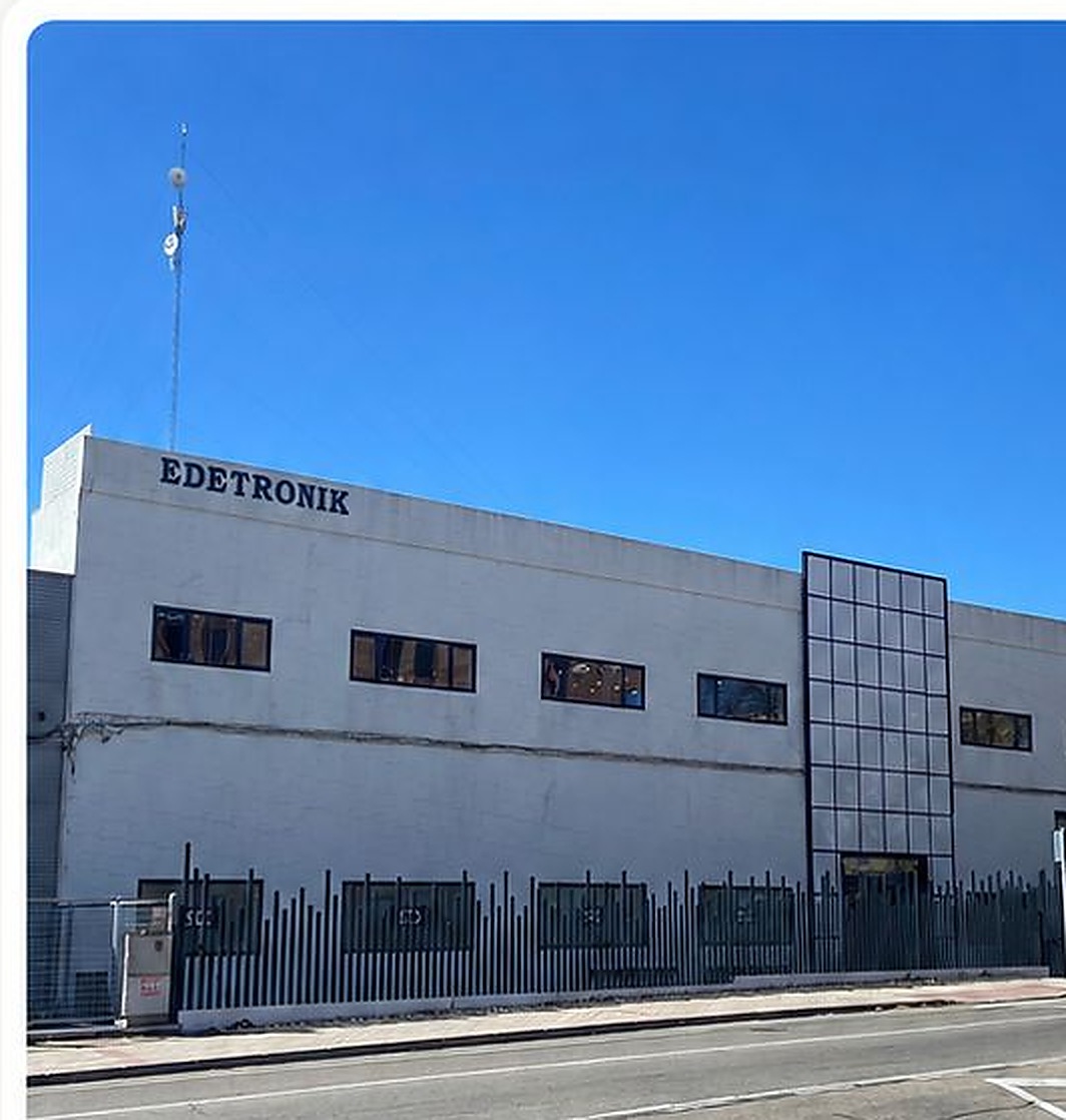 Fachada de los estudios de Televisión Digital de Madrid, sede de Edetronik